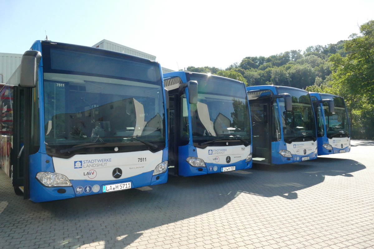 Front-der-Linienbusse Linienbusse der Stadtwerke Landshut